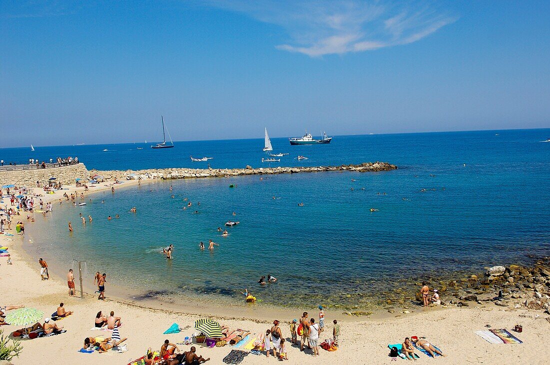 Beach, Antibes. French Riviera, Provence-Alpes-Cote d´Azur, France