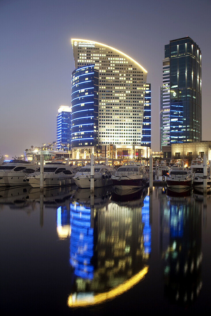 Festival City, vertical, Evening, evening, night, outside, construction, structures, lighting, lights, boats, Dusk, Dubai, Holiday, buildings, crisis, Coast, Luxury yachts, marina, marine, new, project, wealth, ships, worth seeing, sightseeing, town, tax