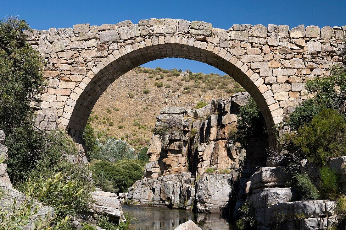 Bridge on the Barbellido river, in the Sierra de Gredos Regional Park  Navacepeda de Tormes  Avila  Castilla y Leon  Spain