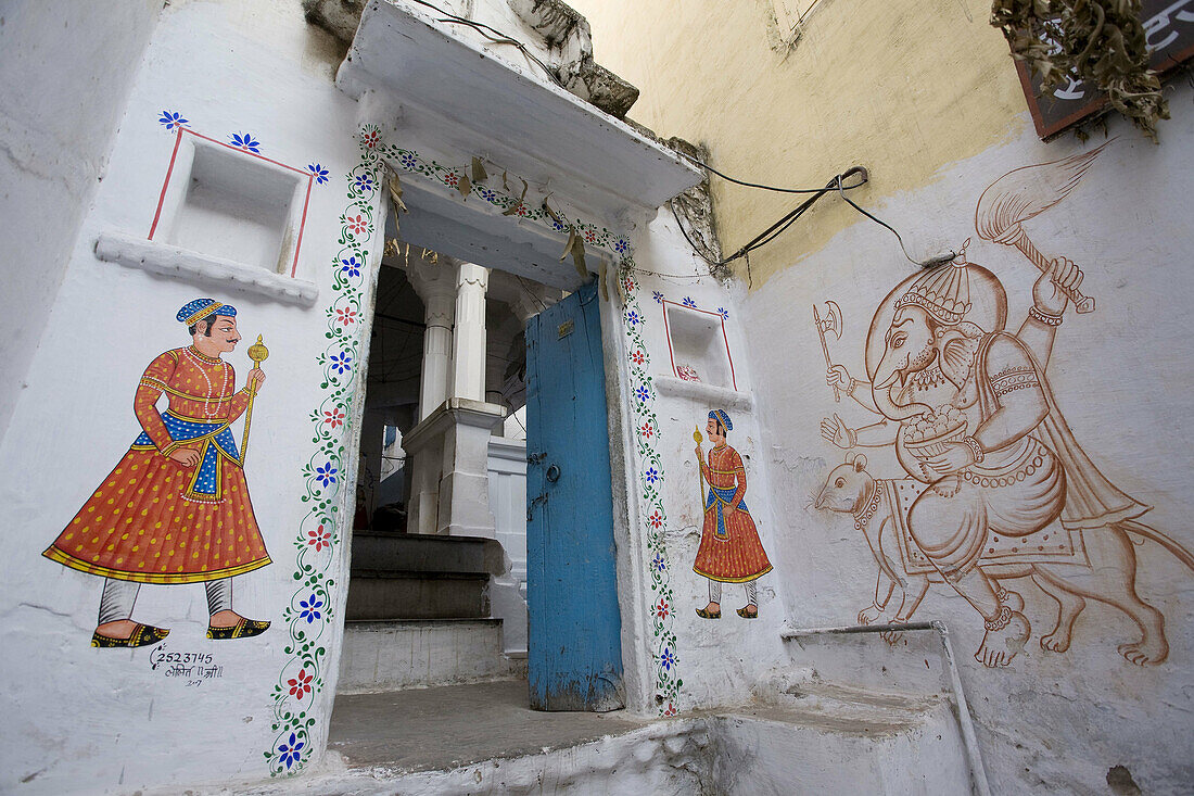 Typical Rajasthani decoration, Udaipur, Rajasthan, India