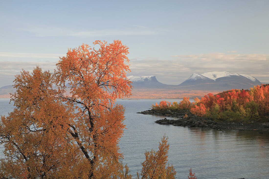 Lapporten mountain pass and Torneträsk lake at fore, Lapland, Sweden