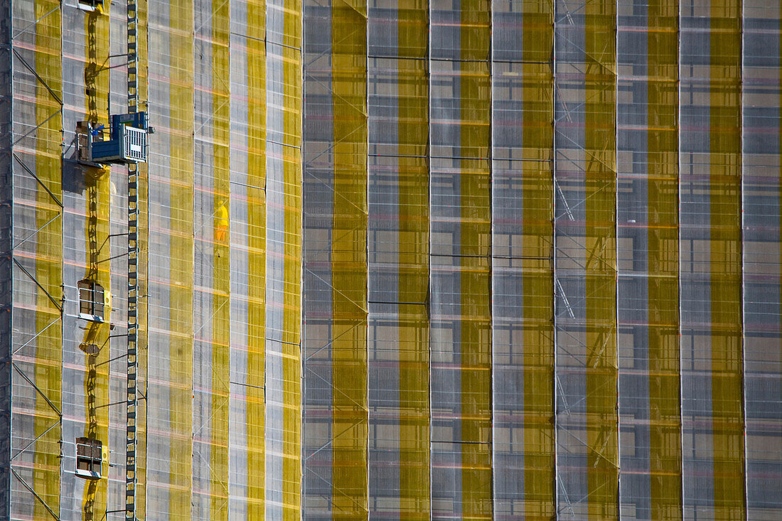 Baugerüst an einem Gebäude, Berlin, Deutschland