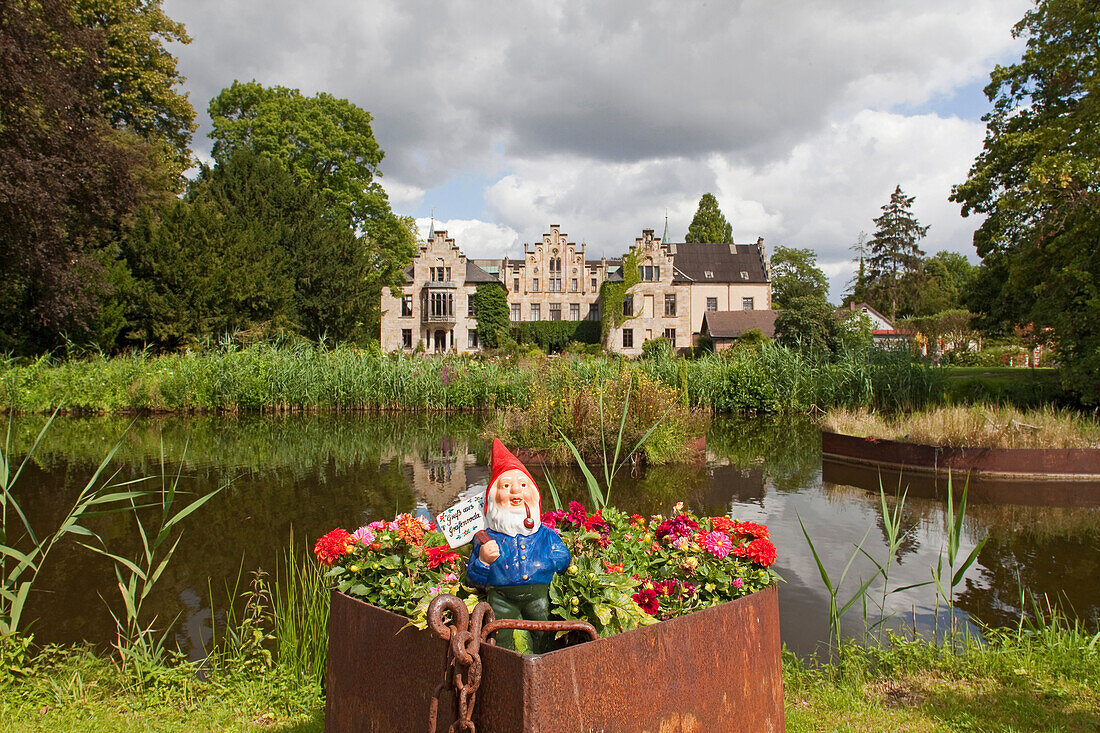 Garden gnome, Ippenburg Castle, Bad Essen, Lower Saxony, Germany