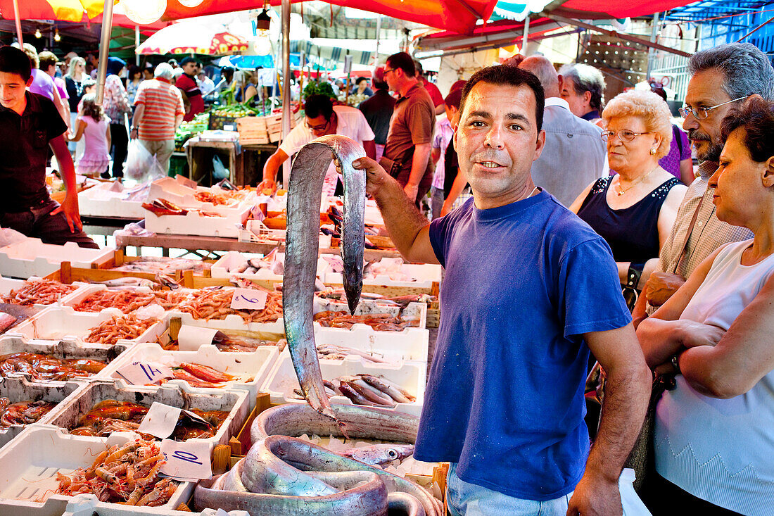 Stand with fish in the market, Mercato di Ballaró, Palermo, Sicily, Italy