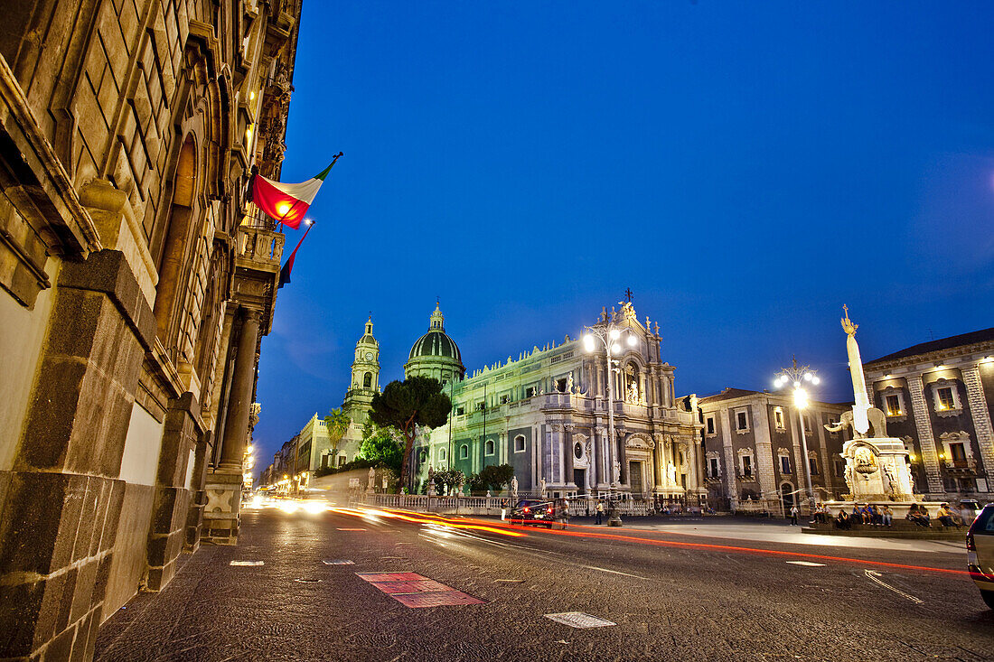 Dom und Elefantenstatur, Piazza Duomo, Catania, Sizilien, Italien