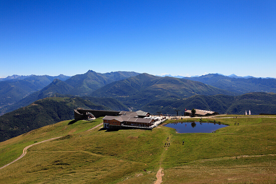 Alpe Foppa, Bergwanderung zum Monte Tamaro, Tessin, Schweiz