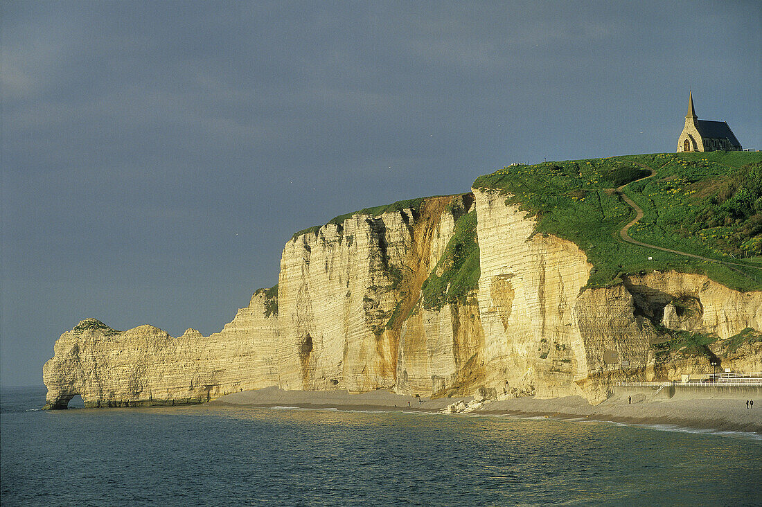 Etretat cliffs, Etretat. Seine-Maritime, Haute-Normandie, France