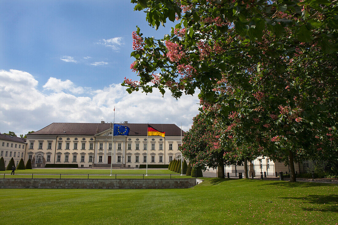 Schloss Bellevue, Amtssitz des deutschen Bundespräsidenten, Berlin, Deutschland