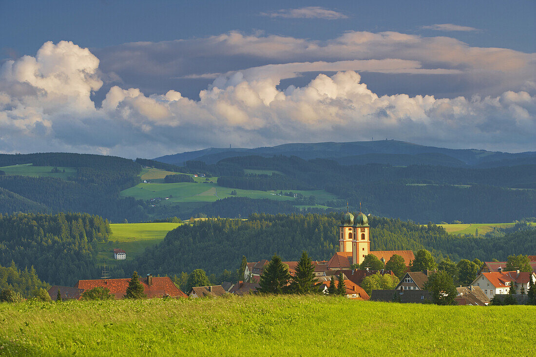 Blick auf St. Märgen, Schwarzwald, Baden-Württemberg, Deutschland, Europa
