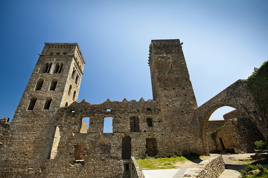 Sant Pere de Rodes Romanic Monastery, Port de la Selva, Emporda, Cap de Creus, Girona Province, Catalonia, Spain