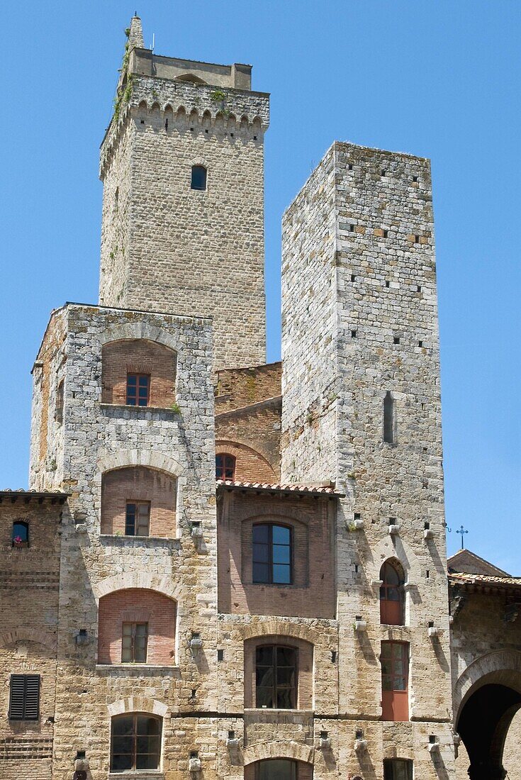 Piazza della Cisterna, San Gimignano, UNESCO World Heritage Site, Tuscany, Italy, Europe