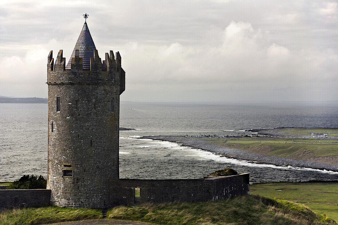 Doonagore Shchloss in der nähe von Doolin, County Clare, Irland
