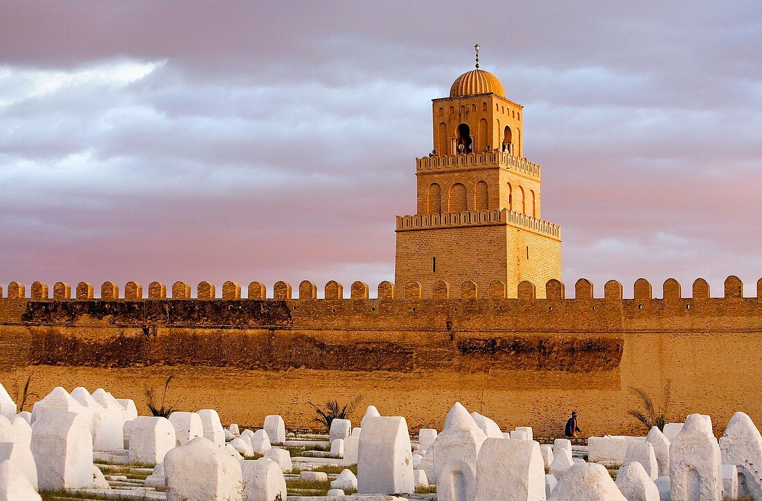 Tunez: Kairouan Cemetery, ramparts of the medina and minaret of the Great Mosque  Mosquee founded by Sidi Uqba in the VIth century is the most ancient place of prayer in North Africa