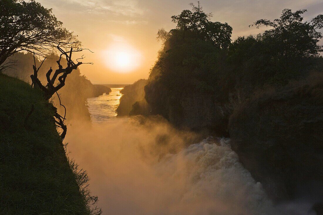 The Murchison Falls of the river nile in Uganda during sunset  Africa, East AFrica, Uganda, January 2008