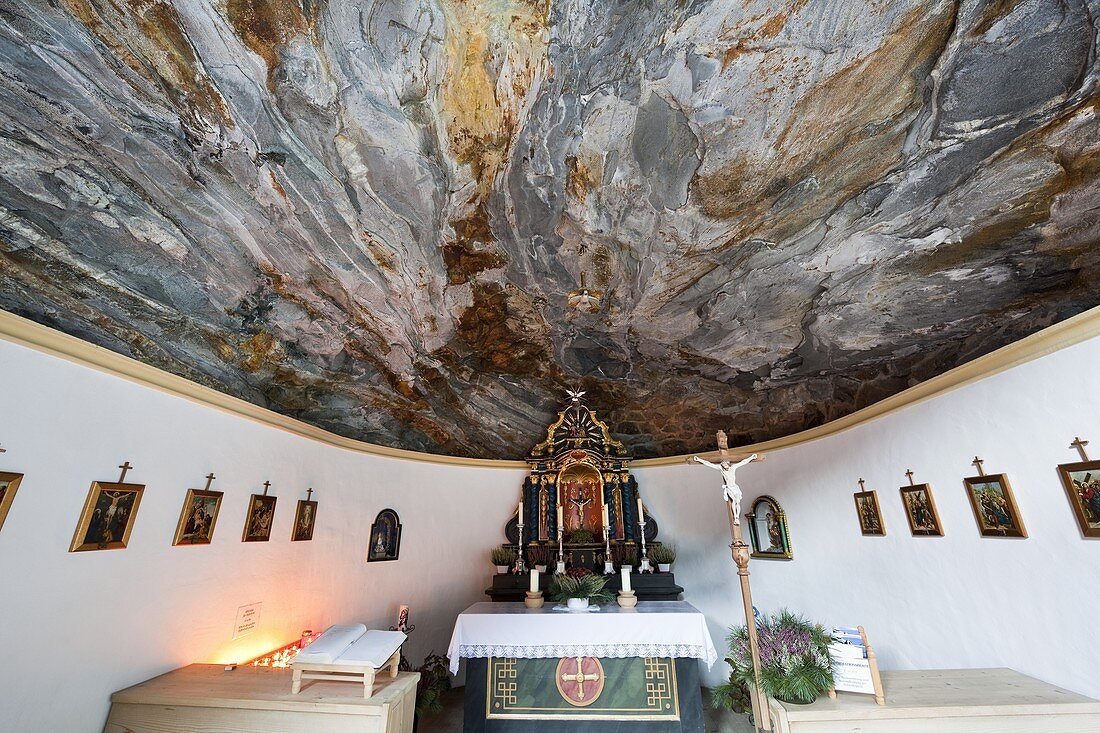 The Felsen Kapelle - Rock chapel, Gschloess valley, Tyrol, National Park Hohe Tauern, interior  Europe, middle europe, austria, East Tyrol, Oktober 2009