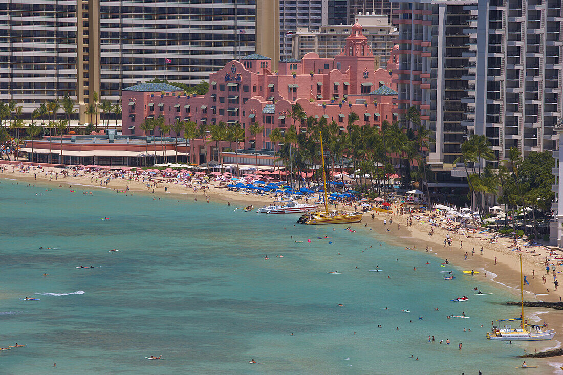 Strand mit Hotels am Morgen, Waikiki Beach, Honolulu, Oahu, Hawaii, USA, Amerika
