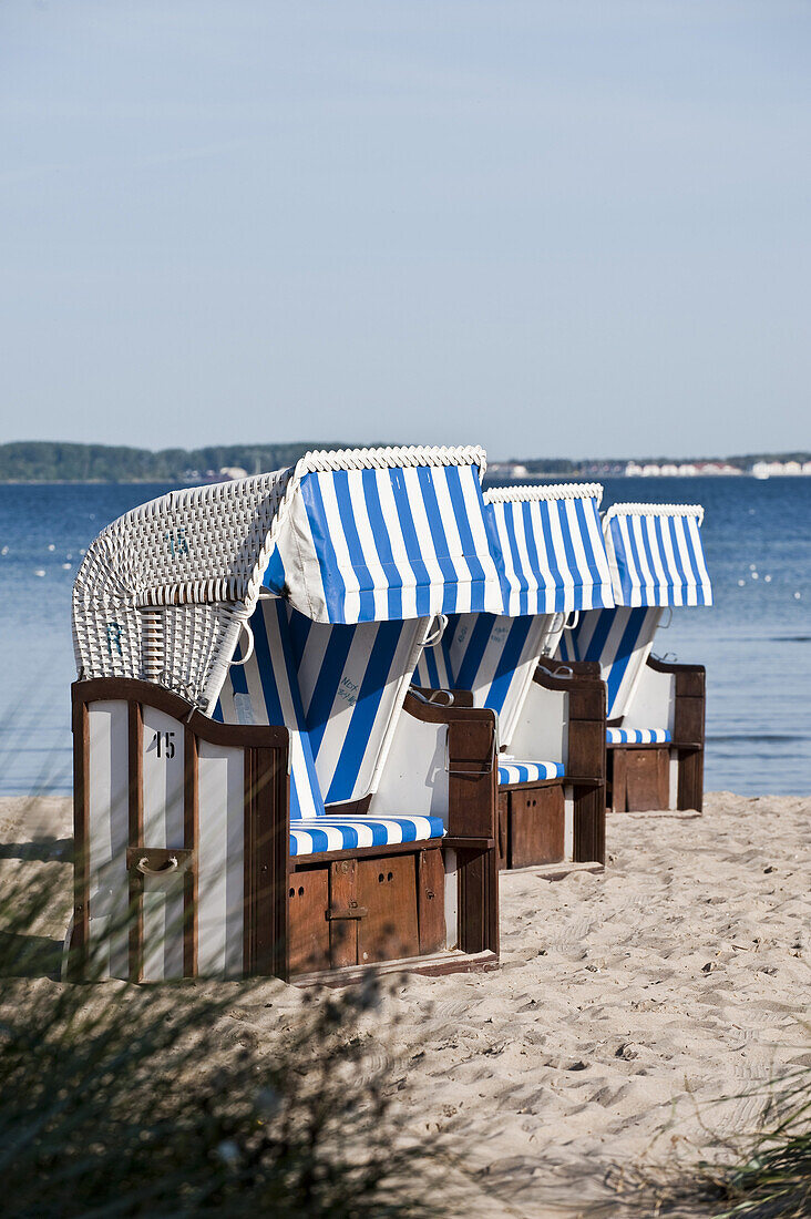Strandkörbe am Wohlenberger Strand, Boltenhagen, Mecklenburger Bucht, Mecklenburg-Vorpommern, Deutschland