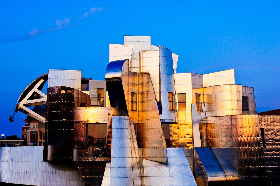 The Frederick R  Weisman Art Museum at the University of Minnesota at sunset  A stainless steel and brick building designed by architect Frank Gehry, the Weisman Art Museum offers an educational and friendly museum experience