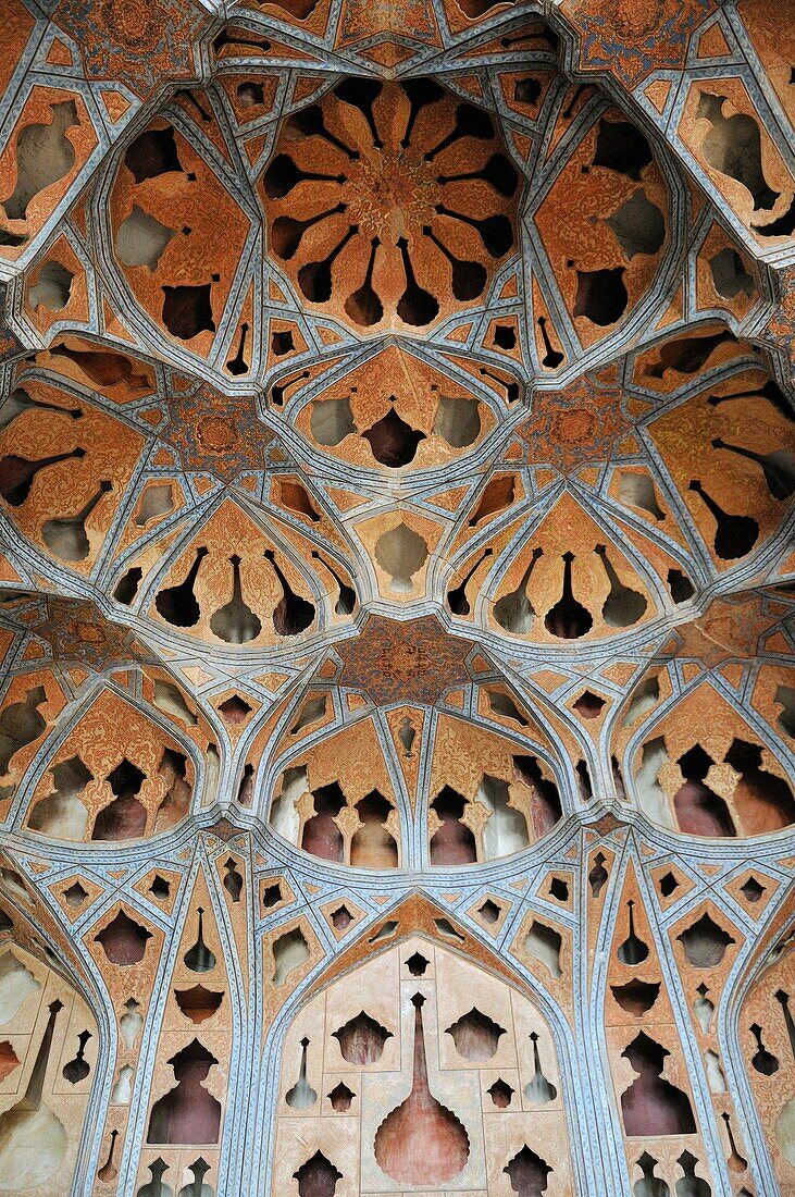 famous acoustic ceiling in the music room, Ali Qapu palace, Meidan-e Emam, Naqsh-e Jahan, Imam Square, UNESCO World Heritage Site, Esfahan, Isfahan, Iran, Persia, Asia