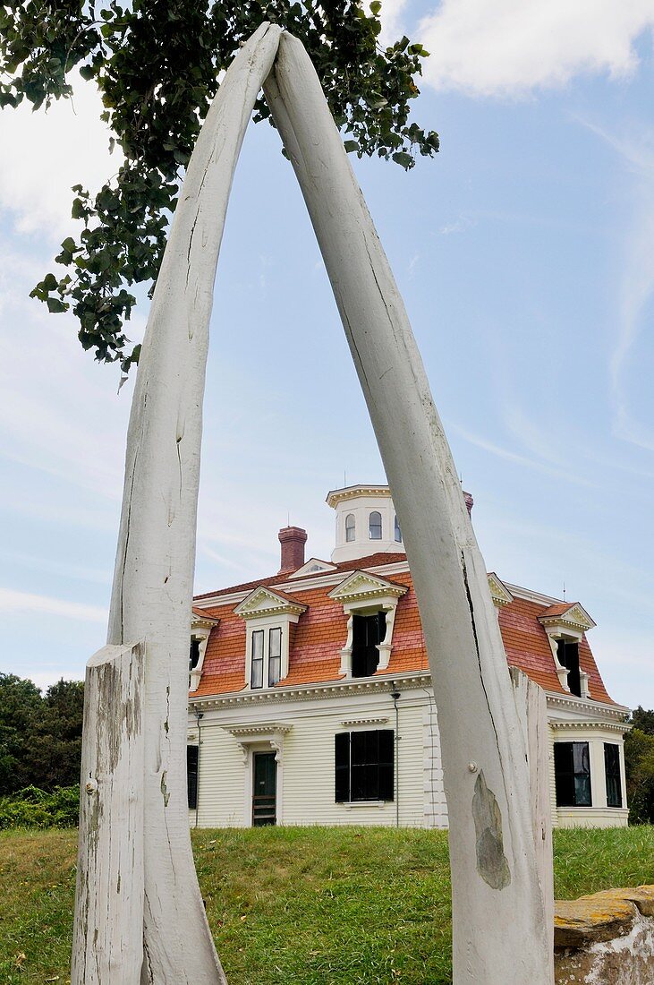 Captain Edward Penniman House in Fort Hill Area, Cape Cod National Seashore, Eastham with entrance gate made of a whale´s jawbone