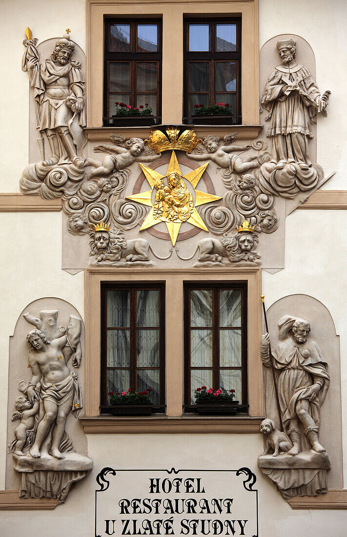 Czech Republic, Prague, House of the Golden Well
