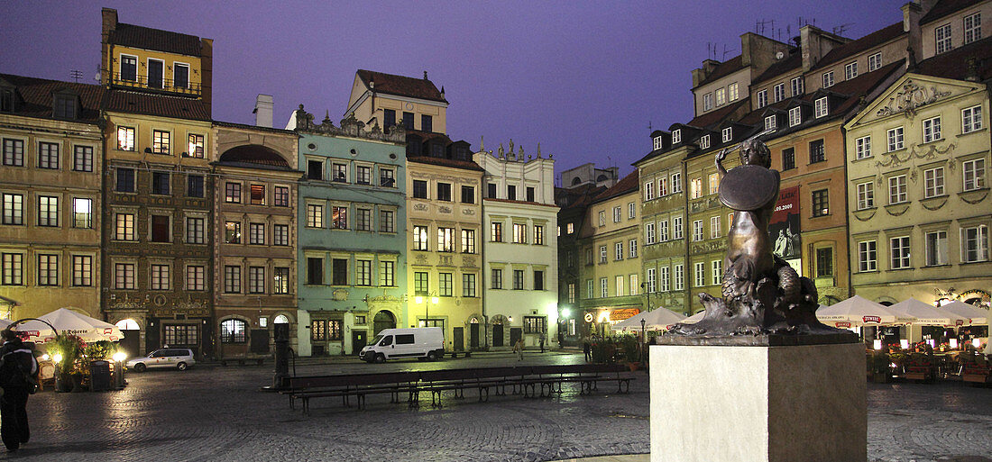 Poland, Warsaw, Old Town Square, Rynek Starego Miasta