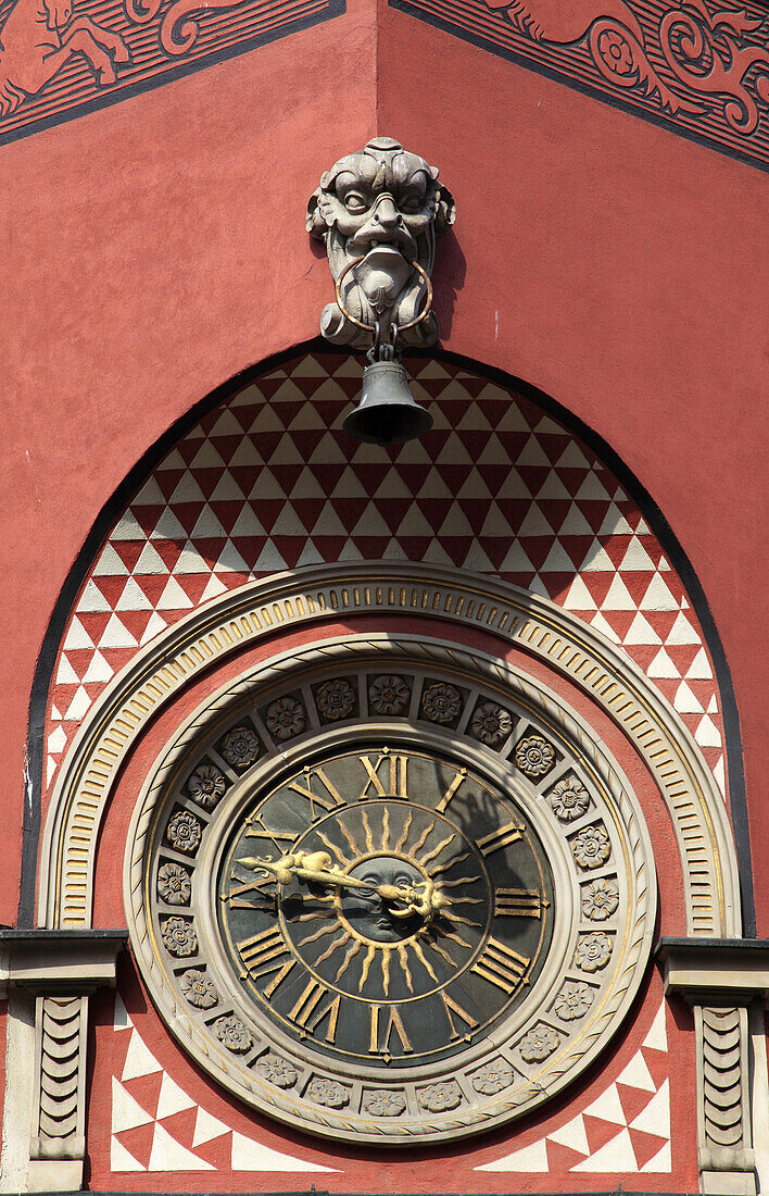 Poland, Warsaw, Old Town Square, wall clock