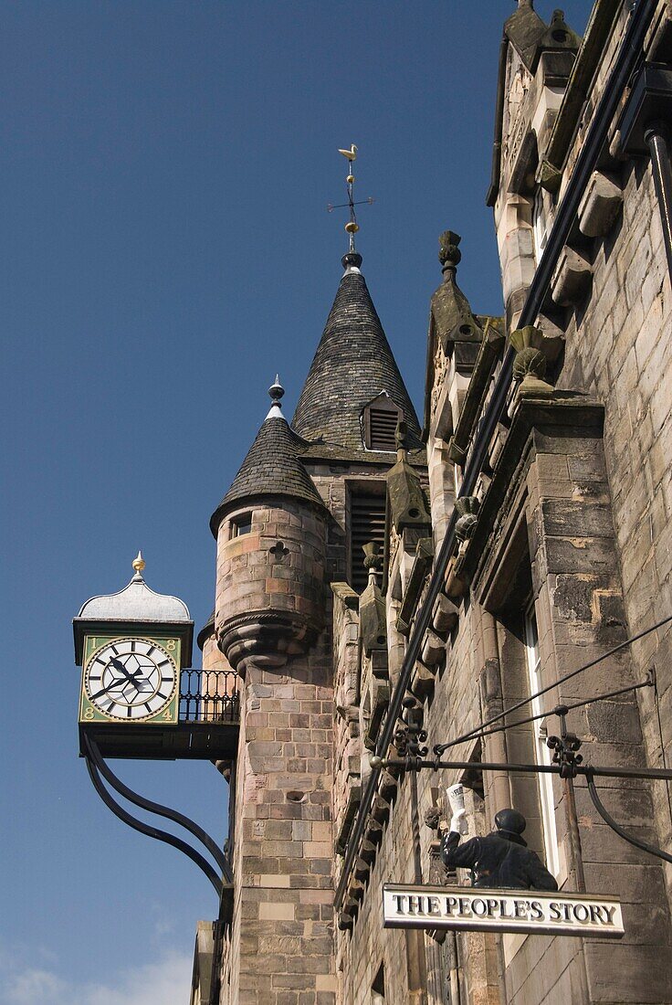 Buildings along the Royal Mile, Edinburgh, Scotland, UK