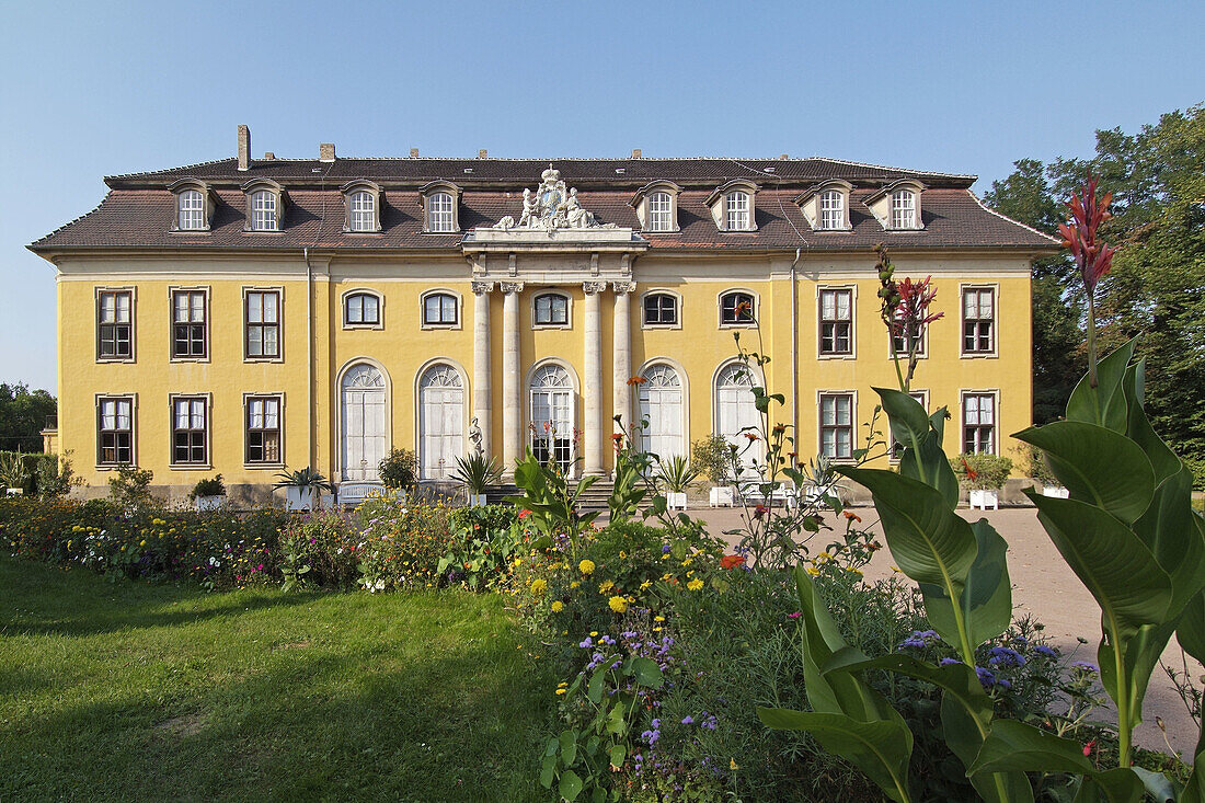 Mosigkau, park and palace in the Garden Realm Dessau-Wörlitz, Dessau, Saxonia-Anhalt, Germany, Europe