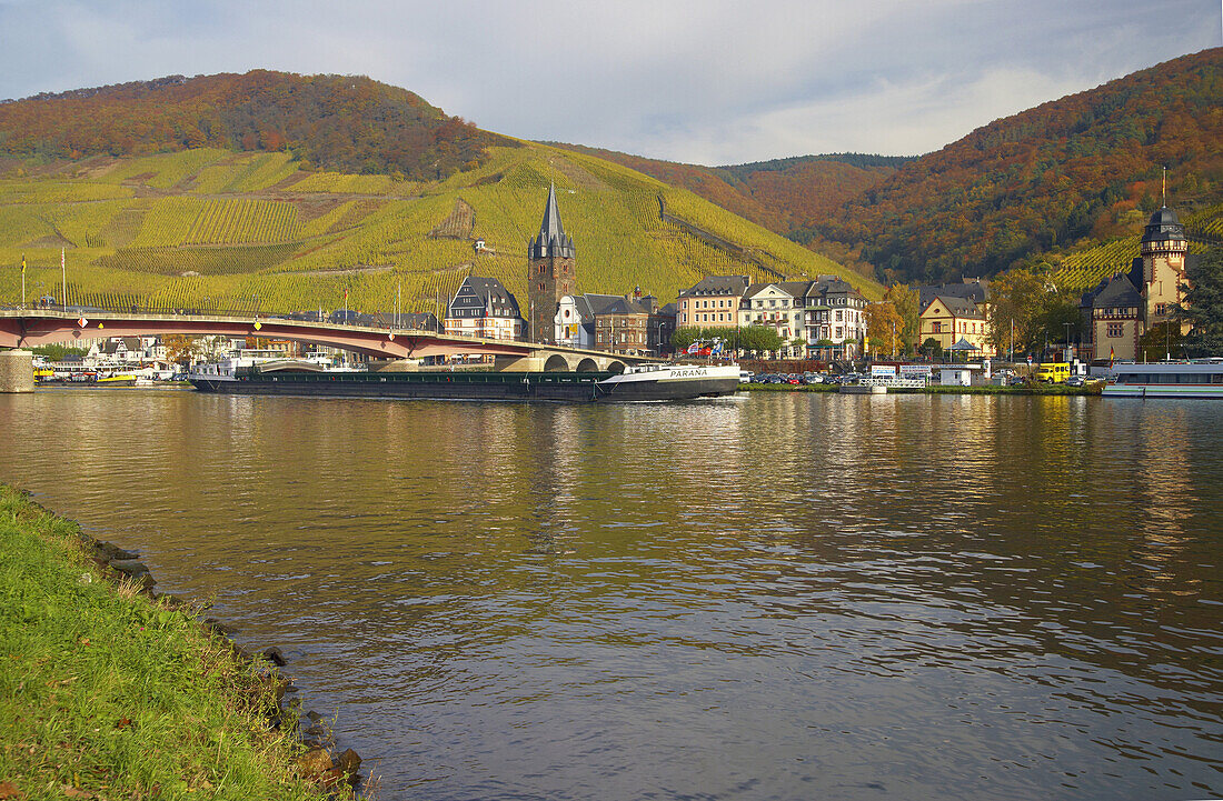 Ortsteil Bernkastel, Blick auf Bernkastel-Kues, Mosel, Rheinland-Pfalz, Deutschland, Europa