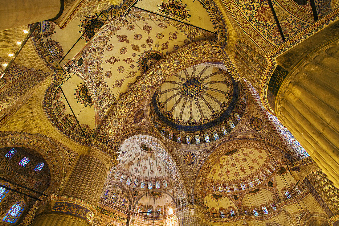 Inside Blue Mosque, Sultanahmet, Istanbul, Turkey