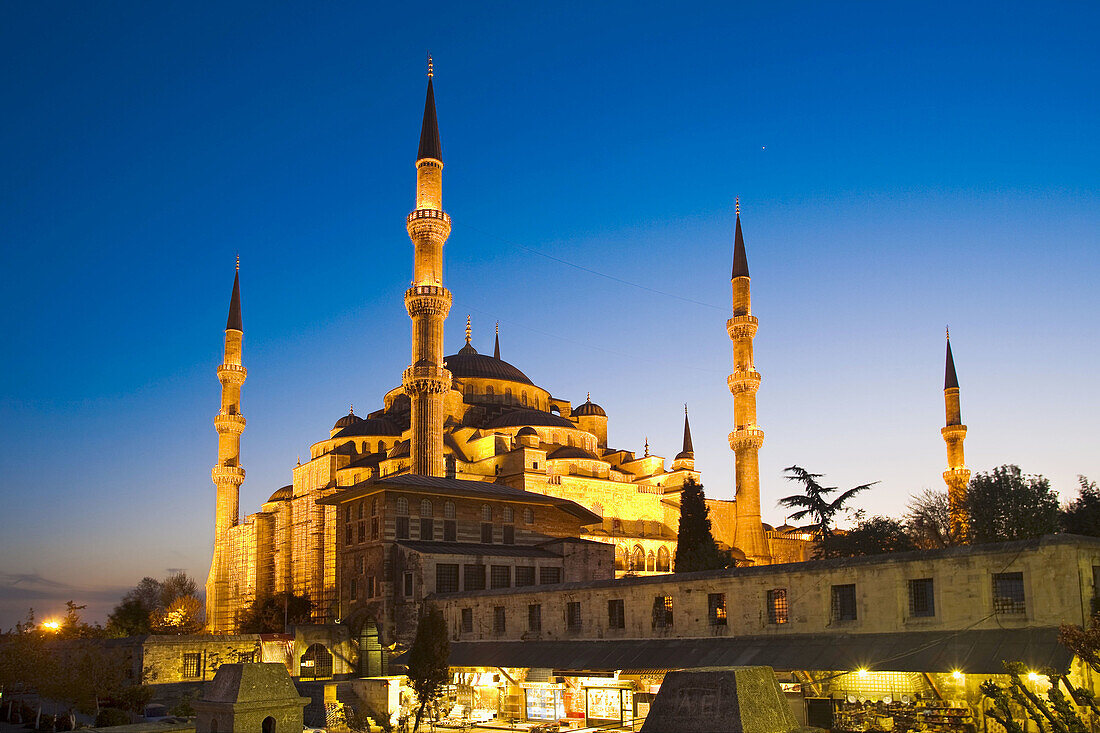 Blue Mosque, Sultanahmet, Istanbul, Turkey