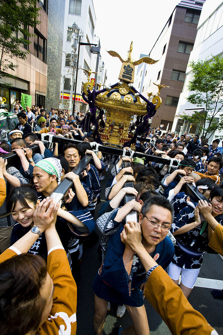 Mikoshi parading, Kanda festival, Tokyo, Japan (Spring 2009)