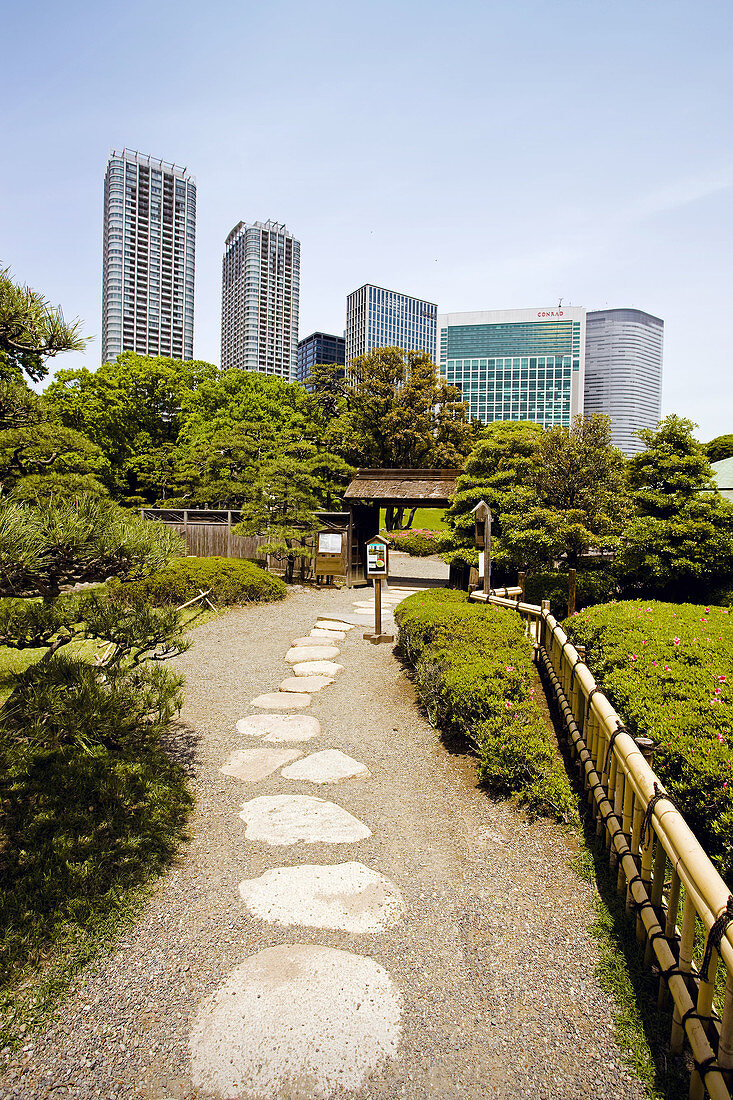 Hamarikyu Gardens, Shiodome district, Tokyo, Japan (Spring 2009)