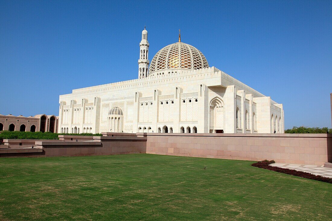 Grand Mosque Sultan Qaboos, Muscat, capital city area Al Khuwayr, Sultanate of Oman.