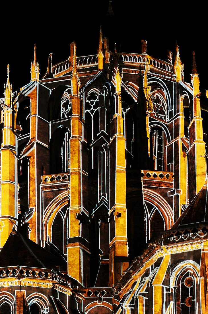 Night of the Chimeras (Nuit des Chimères), light show by Skertzo: twelve successive pictures evoke various themes like angels and demons, the forest, the zodiac, vessels, etc. on the cathedral apse, Cité Plantagenêt, Le Mans, Sarthe, France