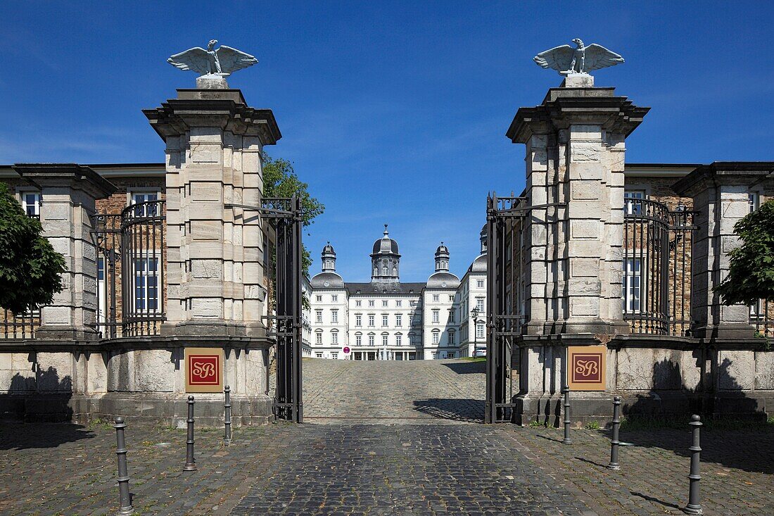 D-Bergisch Gladbach, Bergisches Land, North Rhine-Westphalia, D-Bergisch Gladbach-Bensberg, castle Bensberg, hunting lodge, hotel, baroque, gateway