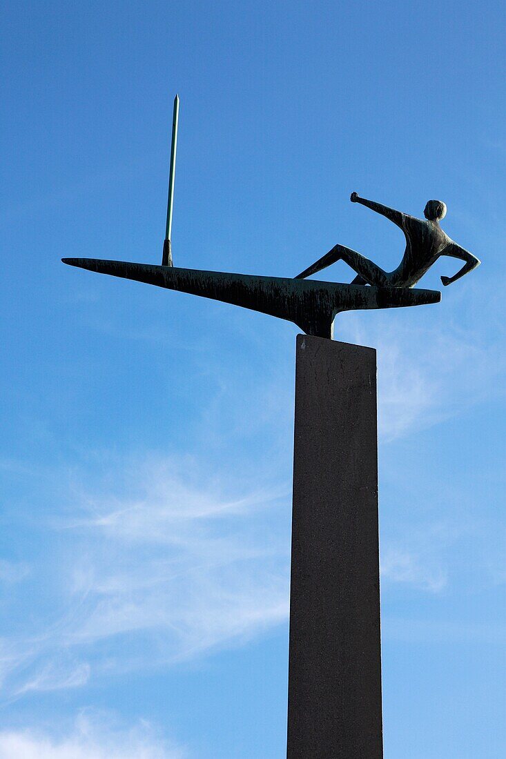 Germany, Kiel, Kiel Fjord, Baltic Sea, Schleswig-Holstein, Kiel harbour, Baltic Sea Pier, former Oslo Pier, ferry traffic, sculptureThe Sailor,  by Karlheinz Goedtke