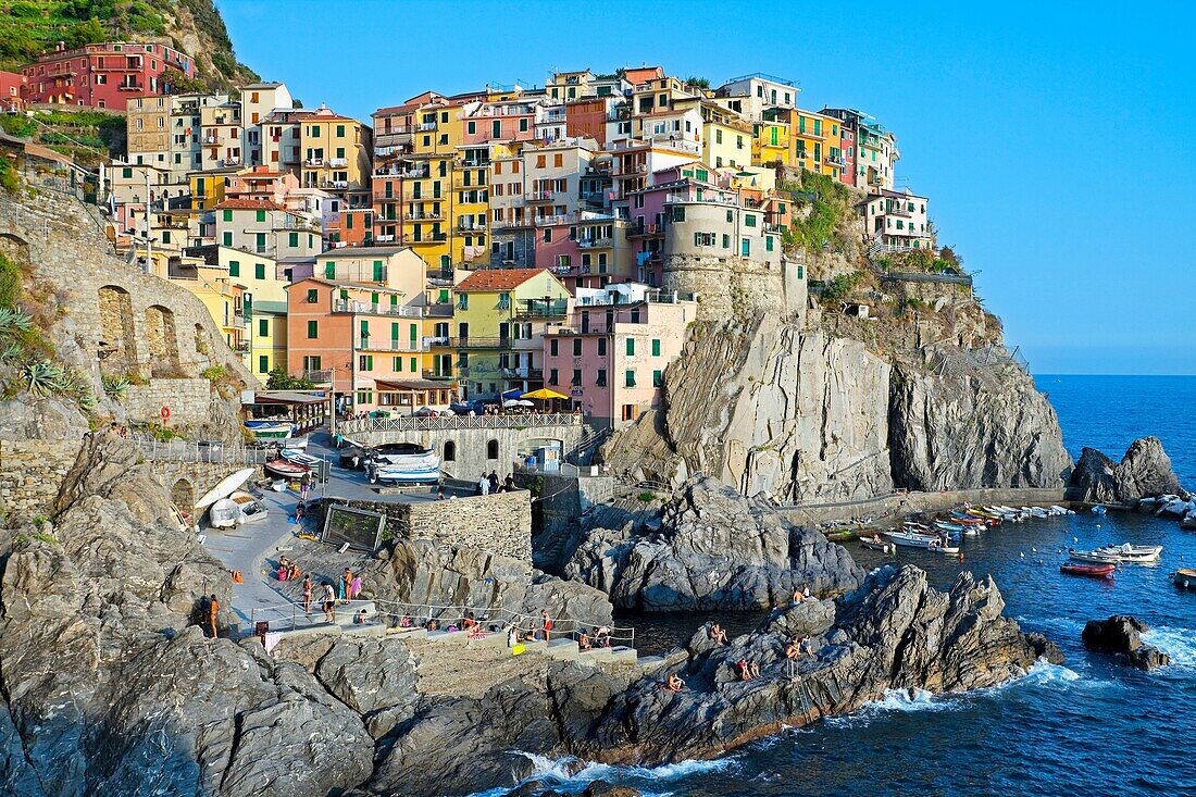 Coastal village of Manarola. Cinque Terre. Liguria. Italian Riviera. Italy.
