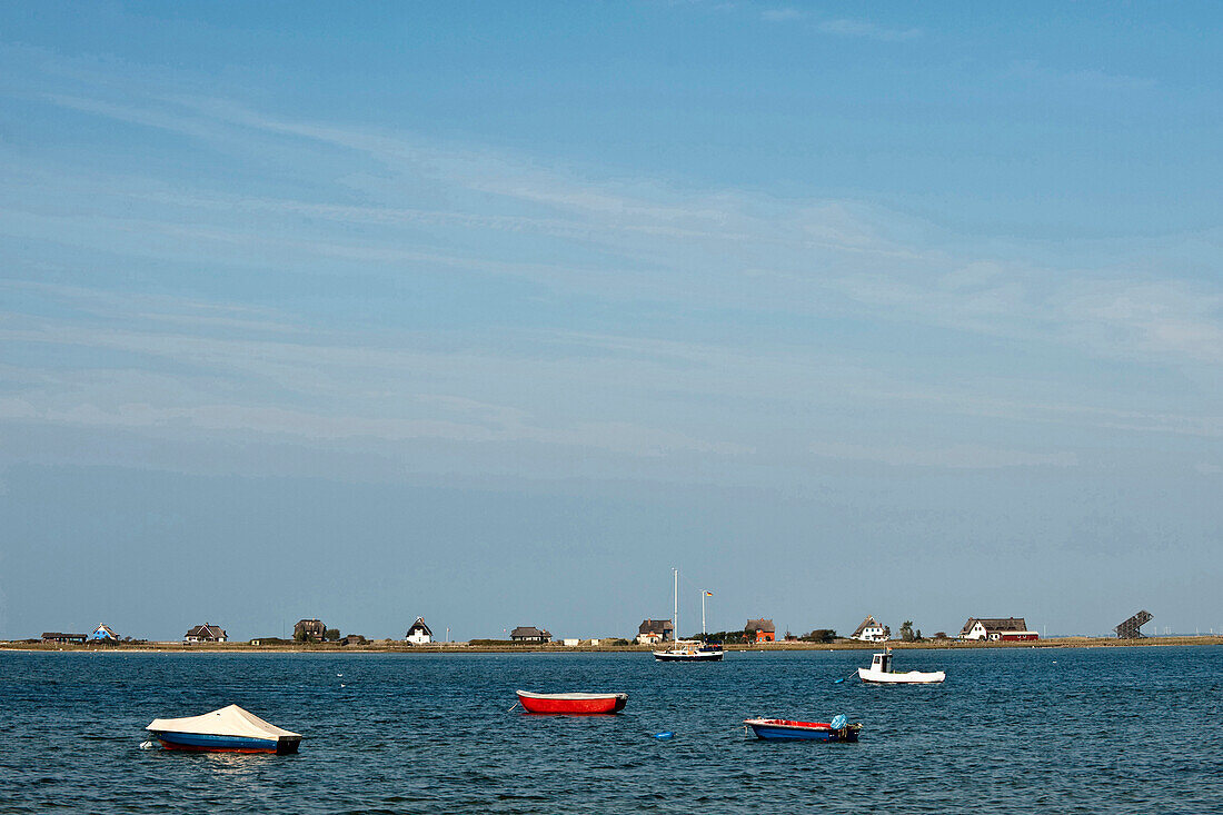 Häuser am Strand der Halbinsel Graswarder, Heiligenhafen, Ostsee, Schleswig-Holstein, Deutschland