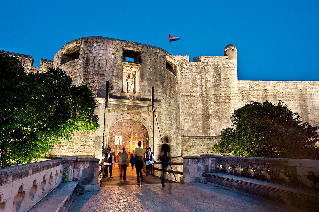 Illuminated town gate, old town, Dubrovnik, Dalmatia, Croatia