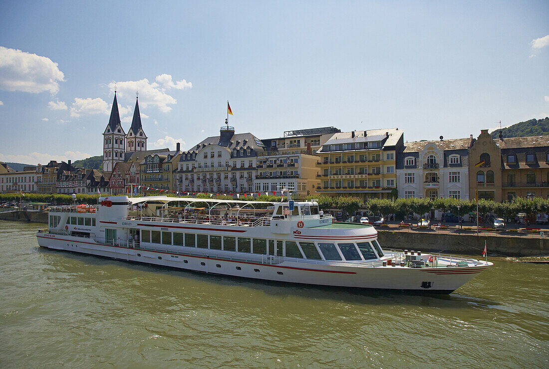 Boppard, Shipping on the river Rhine, Köln-Düsseldorfer, Mittelrhein, Rhineland-Palatinate, Germany, Europe