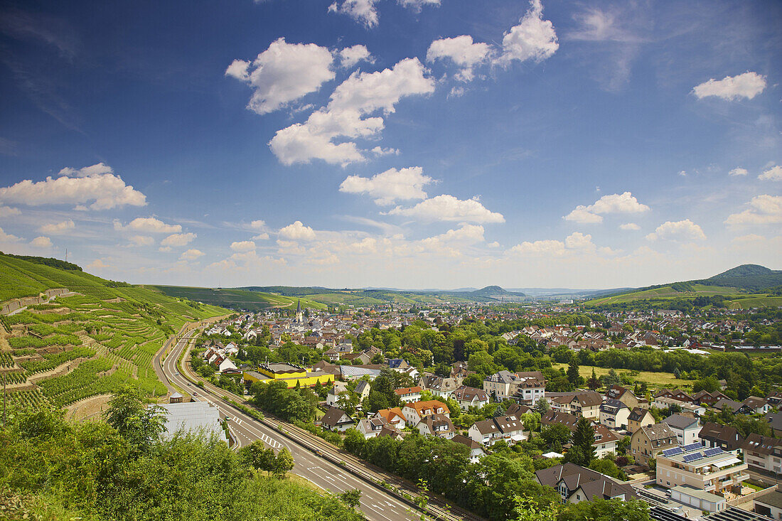 Blick auf Ahrweiler, Bad Neuenahr-Ahrweiler, Ahr, Eifel, Rheinland-Pfalz, Deutschland, Europa