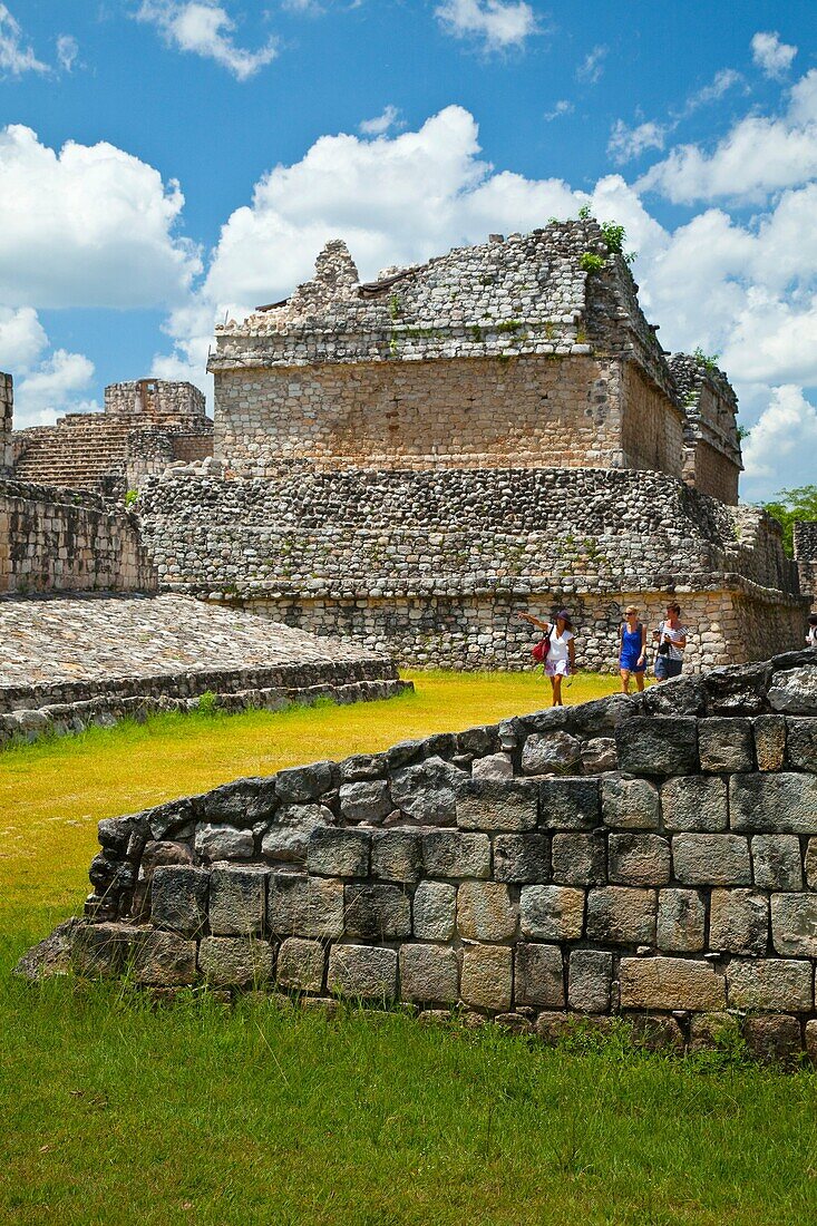 Juego de Pelota Yacimiento Arqueológico Maya de Ek Balam Estado de Yucatán, Península de Yucatán, México, América