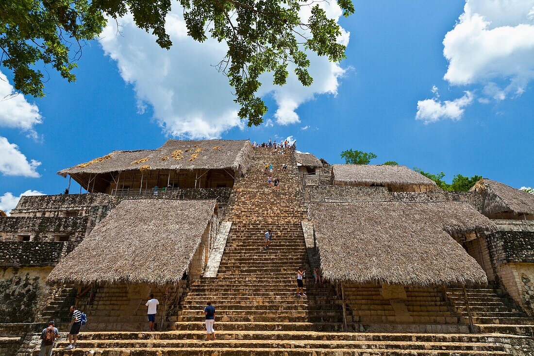 Acrópolis Yacimiento Arqueológico Maya de Ek Balam Estado de Yucatán, Península de Yucatán, México, América