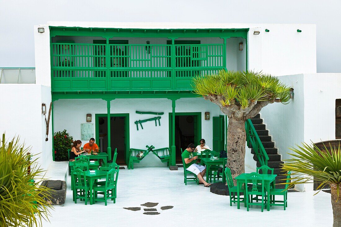 Restaurante tradicional Pueblo Mastache Isla Lanzarote Provincia Las Palmas Islas Canarias España