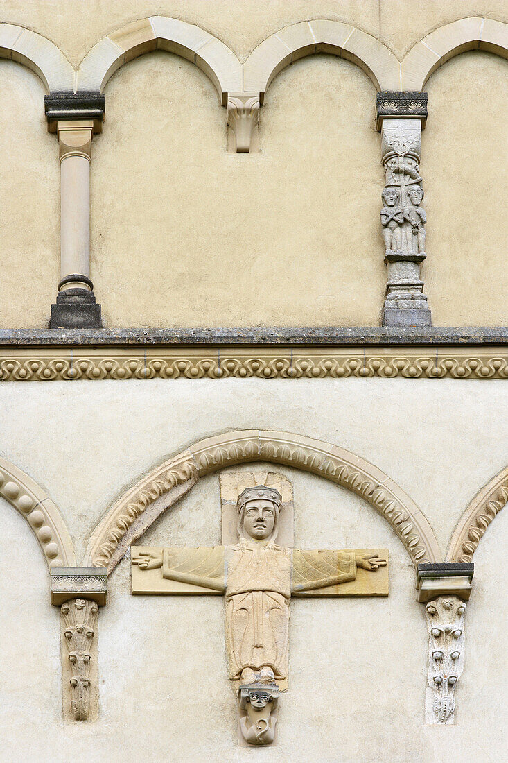 Detail der Fassade des  Hunsrückdom, Ravengiersburg, Hunsrück, Rheinland-Pfalz, Deutschland, Europa