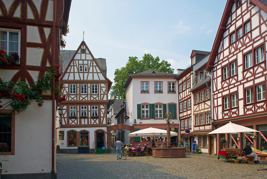 Half-timbered houses at Kirschgarten, Old City, Mainz, Rheinhessen, Rhineland-Palatinate, Germany