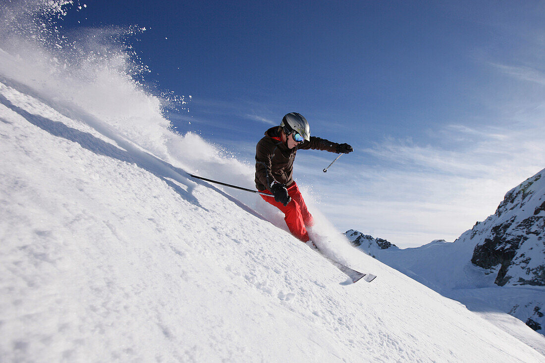 Skifahrer am Blackcomb Peak, British Columbia, Kanada