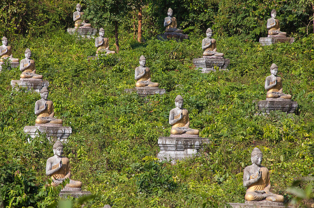 Buddha statues in the country in the sunlight, Kayin State, Myanmar, Birma, Asia